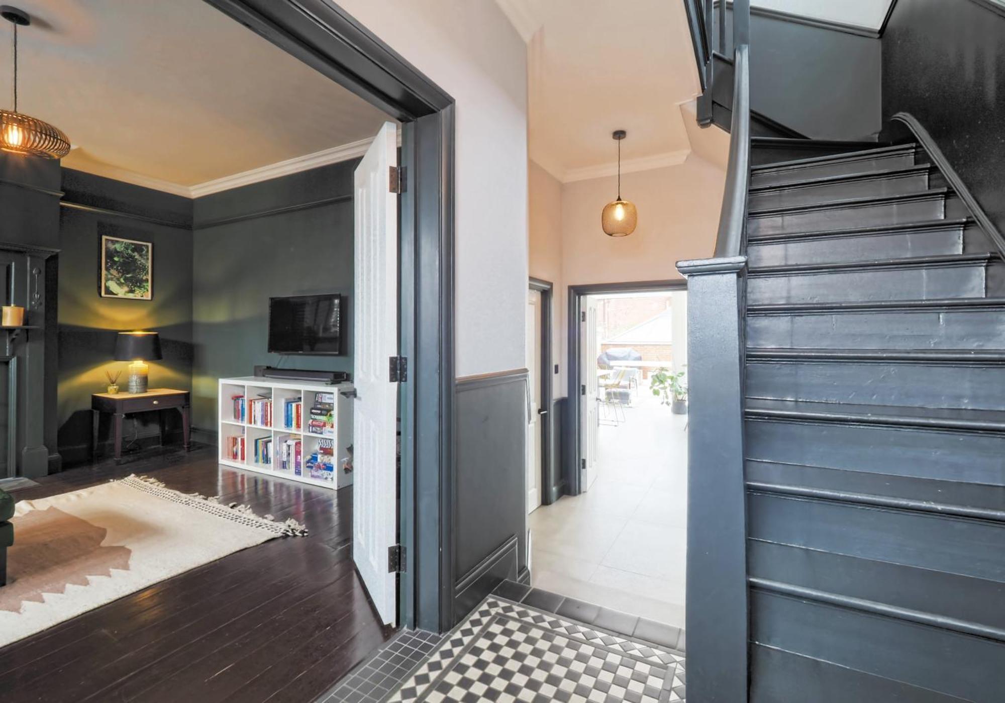 Modern Family With Garden And Parking In Kensal * Londres